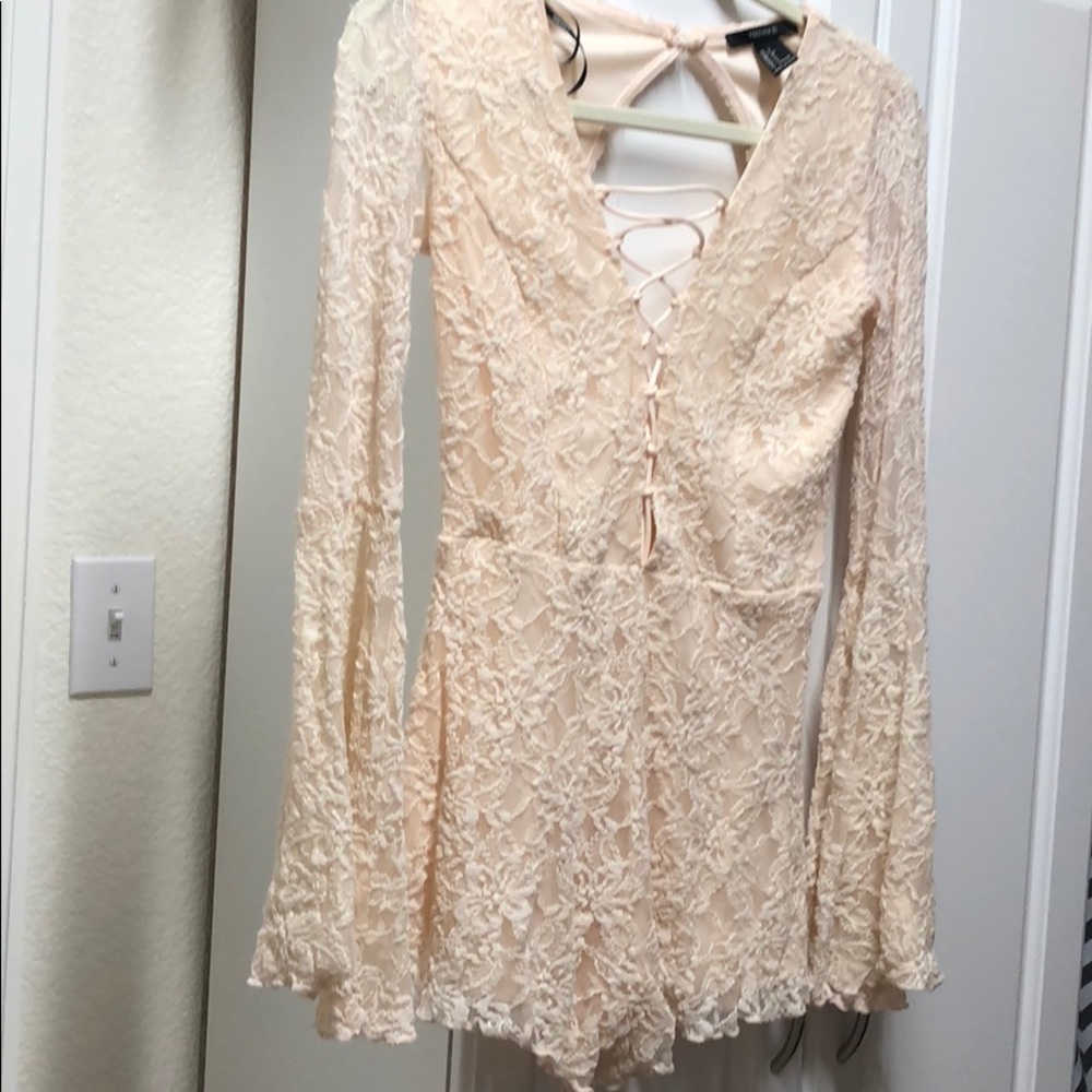 Jumper - Picture 2 of 2